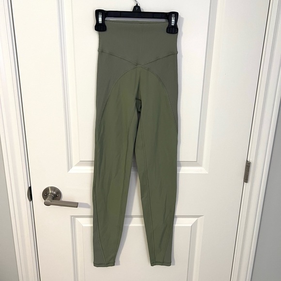 Aerie Offline Goals High Waisted Ribbed 7/8 Legging - Picture 5 of 9